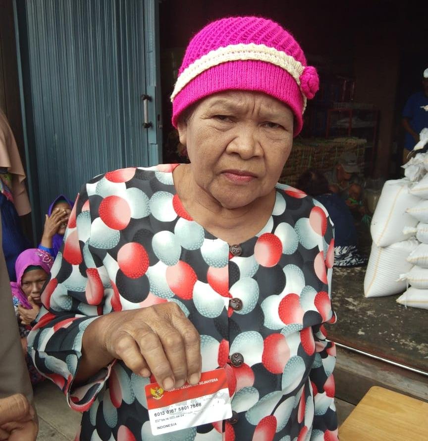 Nenek 75 Tahun Asal Concong, Inhil Ini Bernama 'Indonesia', Ini Kisahnya