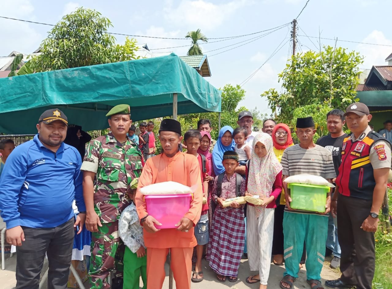 Yayasan Vioni Bersaudara Serahkan Bantuan Korban Kebakaran di Kelurahan Tembilahan