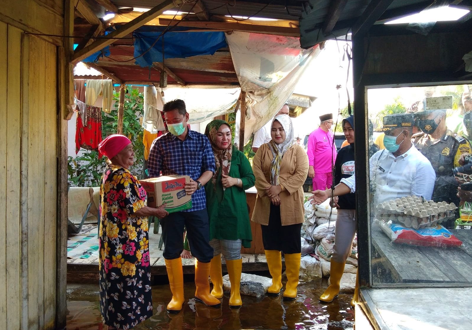 220 Paket Sembako Disalurkan Kepada Korban Banjir Di Bagan Timur